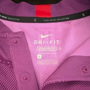 COPY - Tiger Woods Nike Dri Fit purple golf shirt